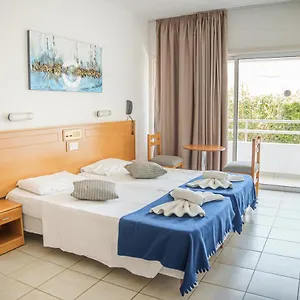 ** Otel Cornelia Kıbrıs